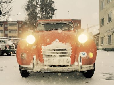 Varaslähtö Wappuajelulle and White Shit!